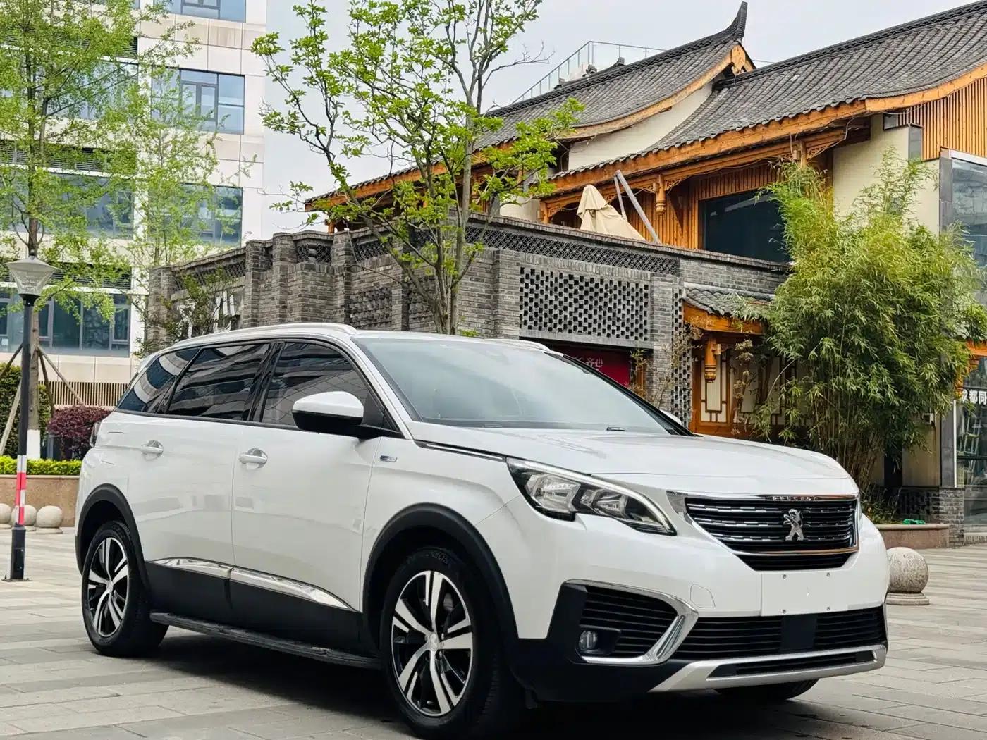 Peugeot 5008 2017 380THP 7-seater Unlimited Edition — миниатюра 3