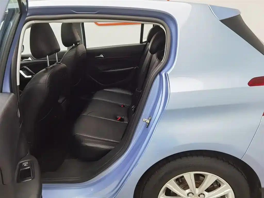 Peugeot 308S 2015 1.2T Automatic Sporty Edition — миниатюра 15