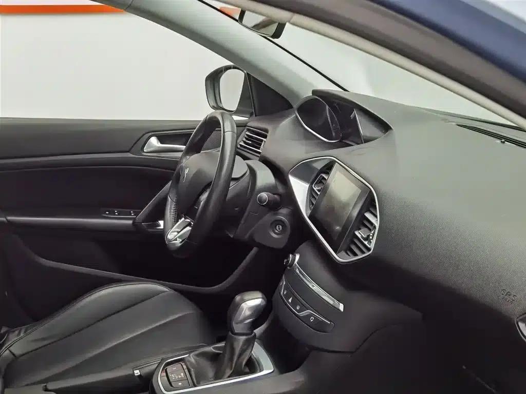 Peugeot 308S 2015 1.2T Automatic Sporty Edition — миниатюра 22