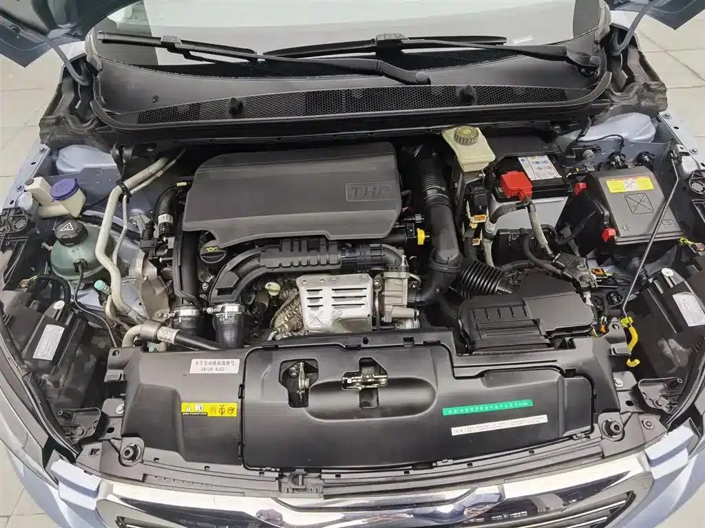 Peugeot 308S 2015 1.2T Automatic Sporty Edition — миниатюра 6