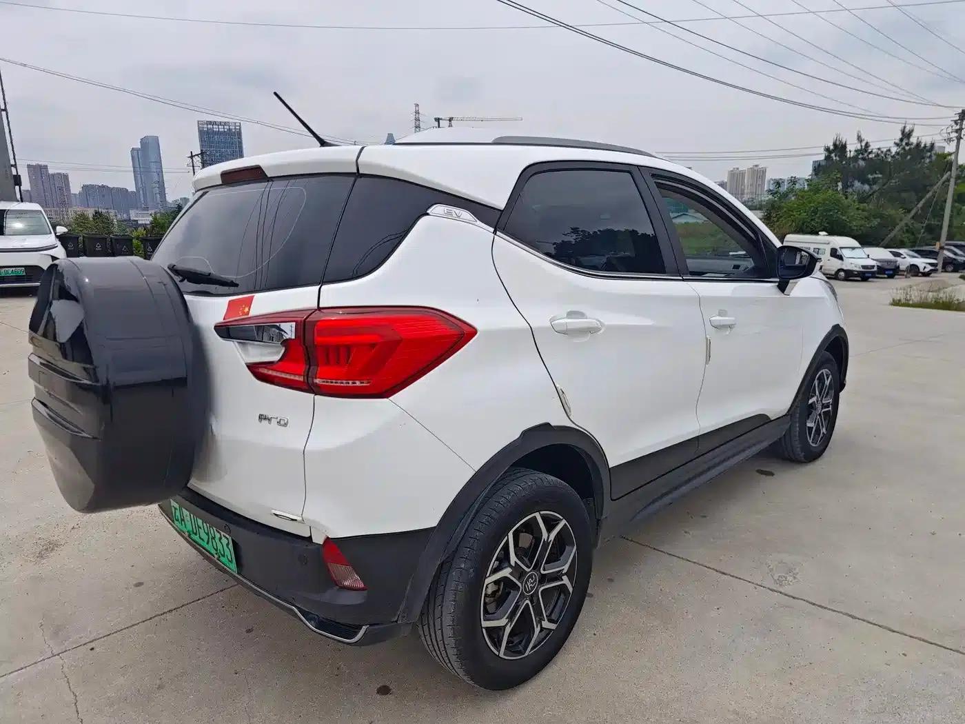 Yuan Pro 2021 401KM Premium — миниатюра 6