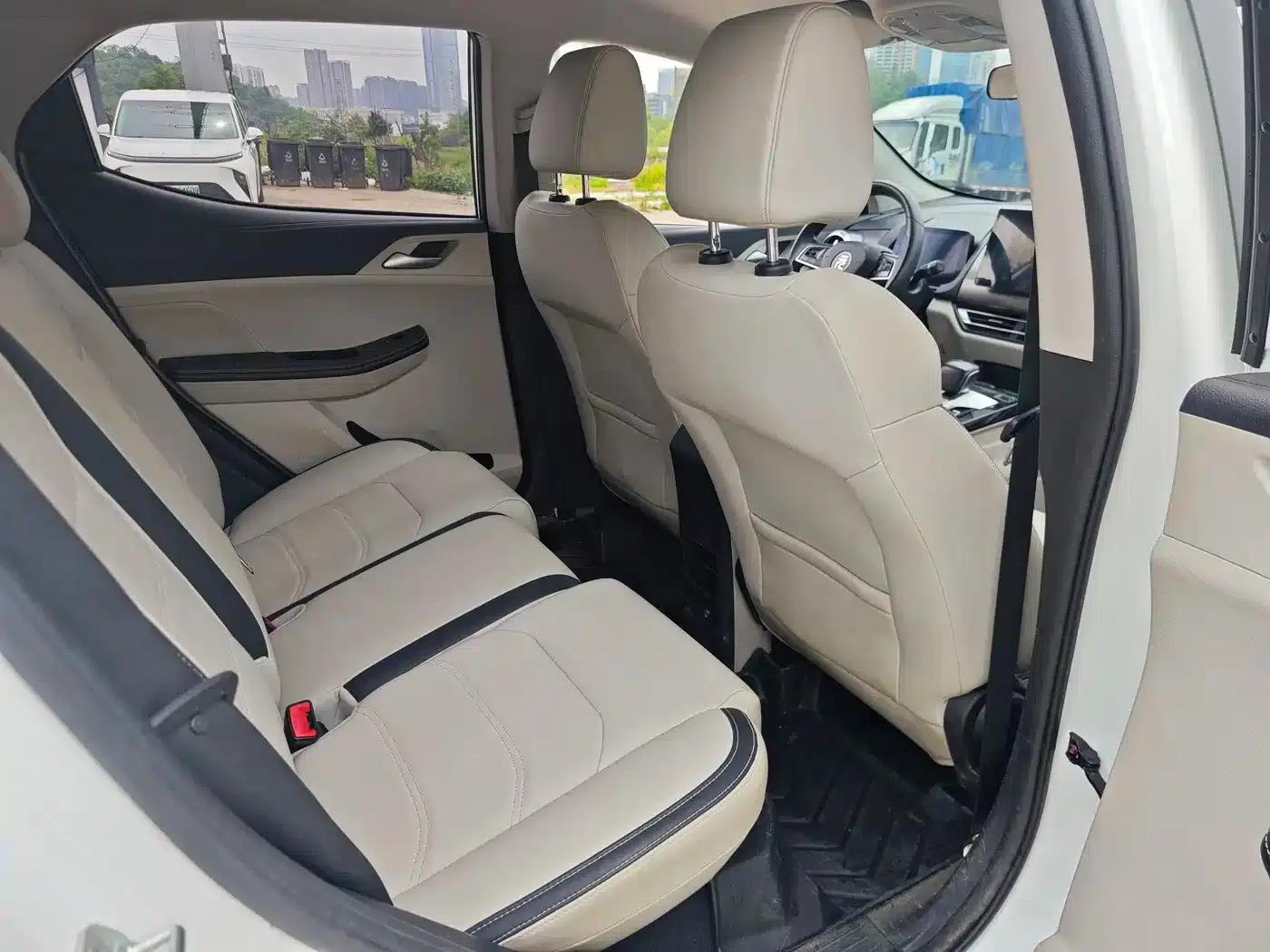 Yuan Pro 2021 401KM Premium — миниатюра 7