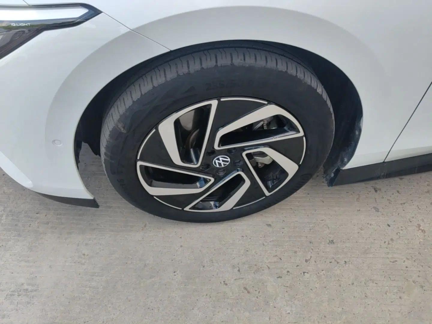 Volkswagen ID.7 VIZZION 2024 First Edition — миниатюра 8
