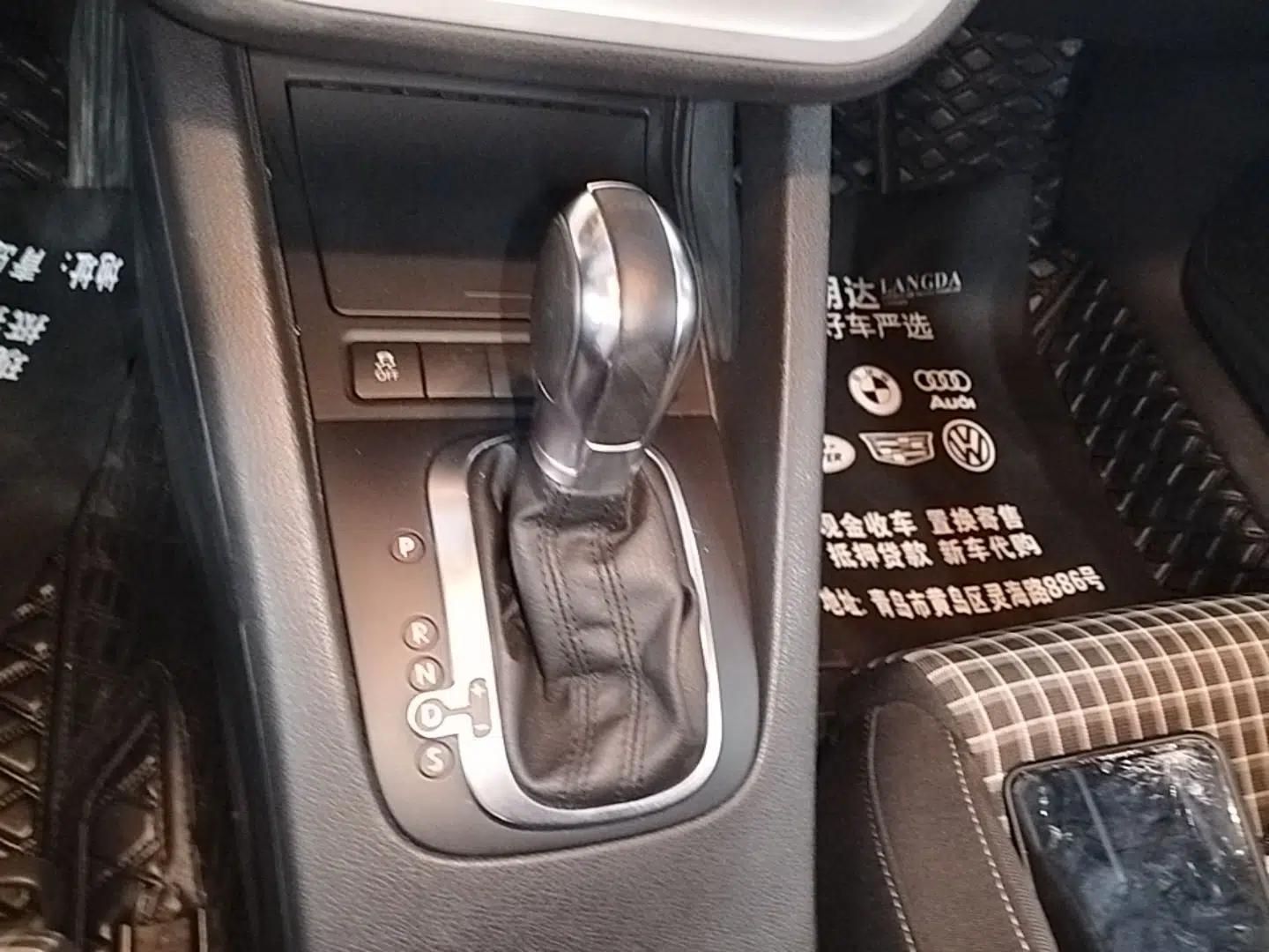 Volkswagen Scirocco 2015 1.4TSI Fashion Edition — миниатюра 17