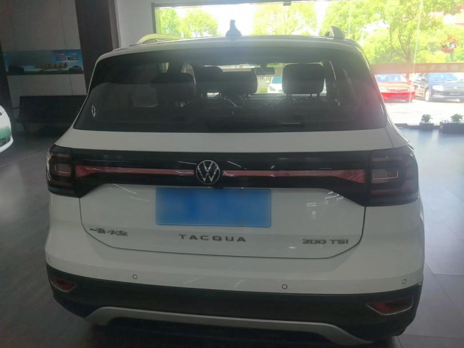 Volkswagen Tacqua 2023 200TSI DSG Joy-Connect Edition — миниатюра 5
