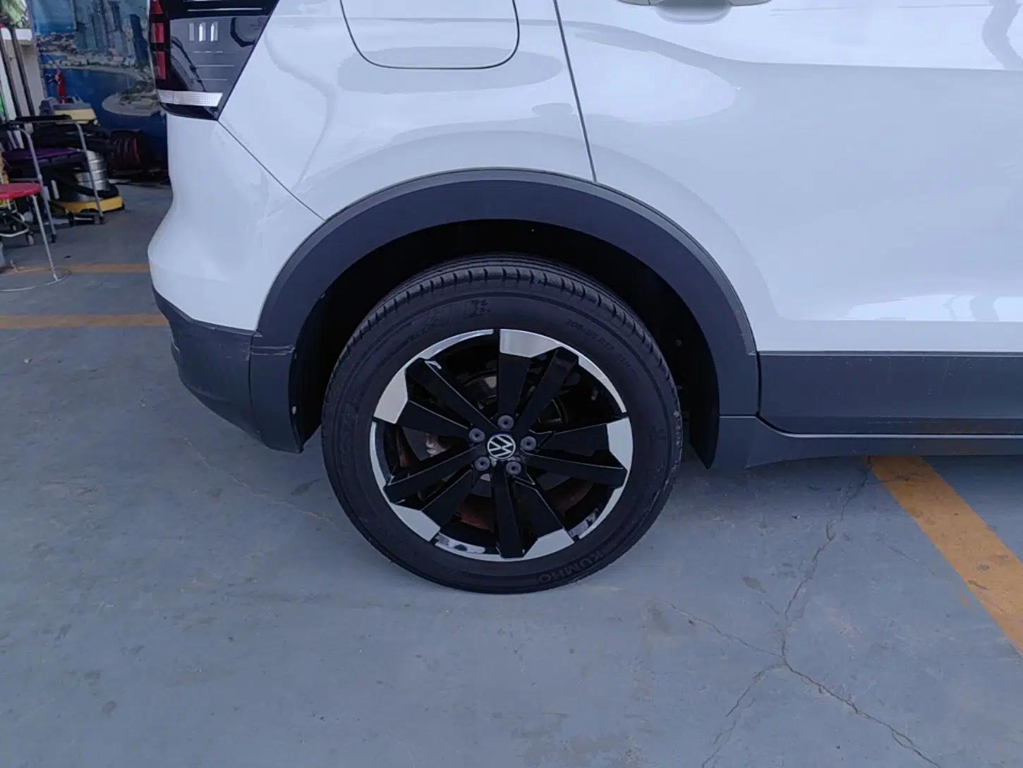 Volkswagen Tacqua 2020 1.5L Automatic Yue — миниатюра 10