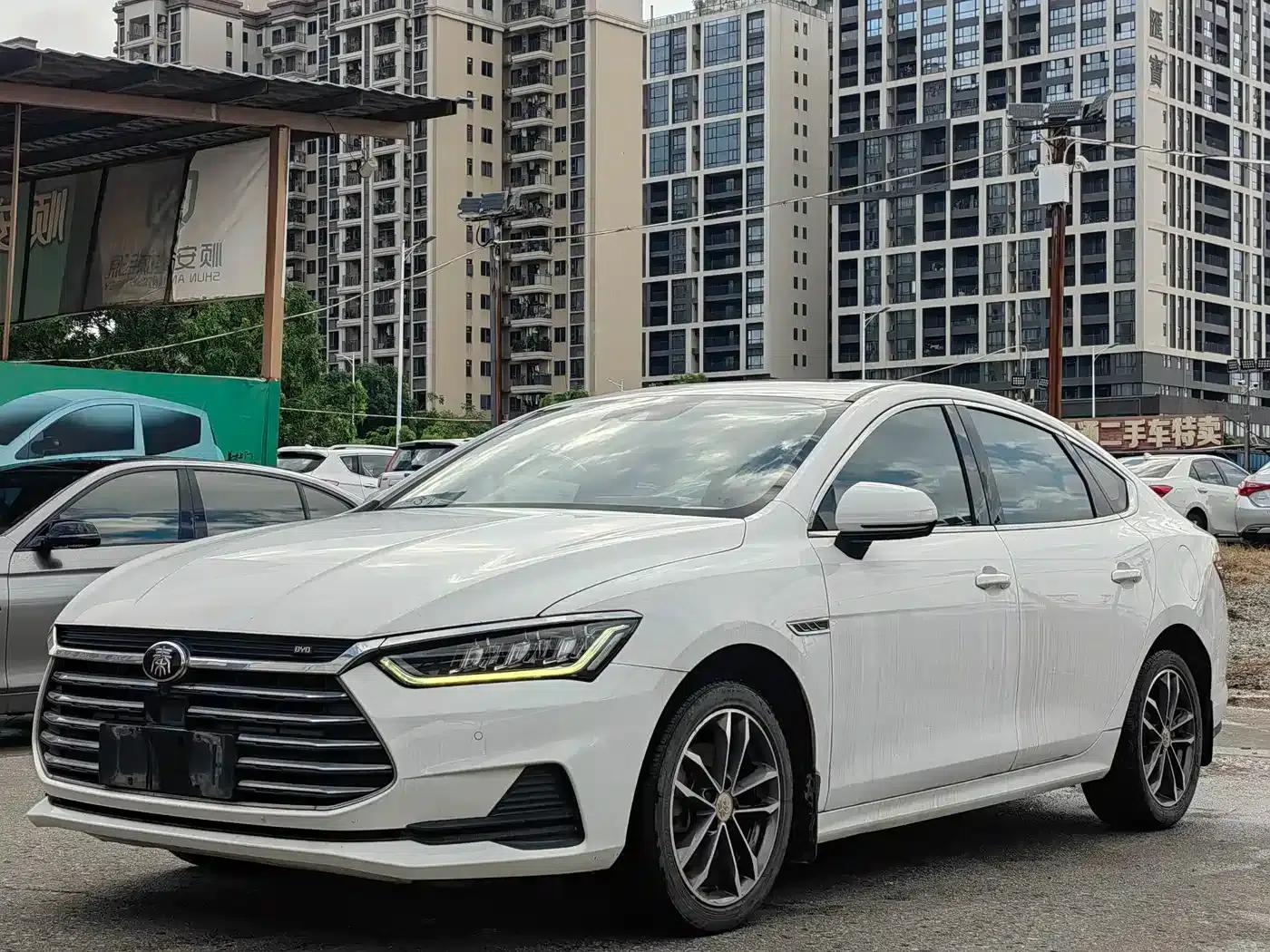 Qin Pro 2019 Super Edition 1.5TI Automatic Intelligent Connected Premium Model (National VI Emission Standard) — миниатюра 1