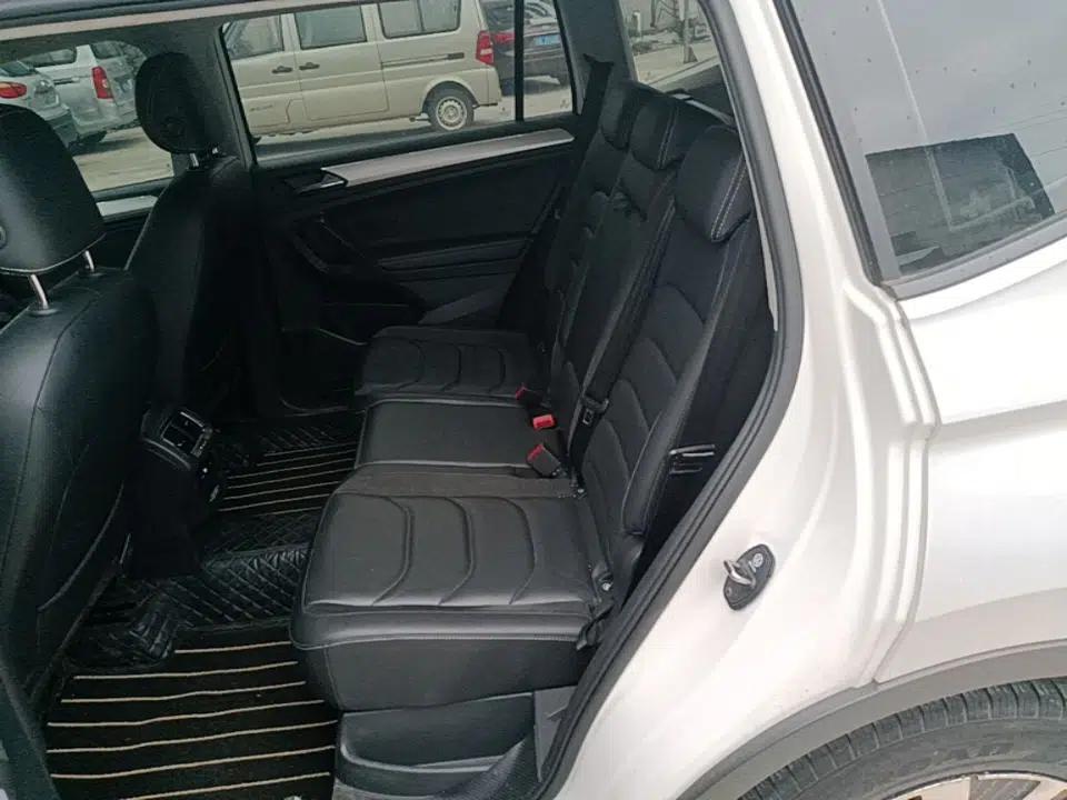 Volkswagen Tiguan L New Energy 2021 430 PHEV Plug-in Hybrid Prestige Edition — миниатюра 20