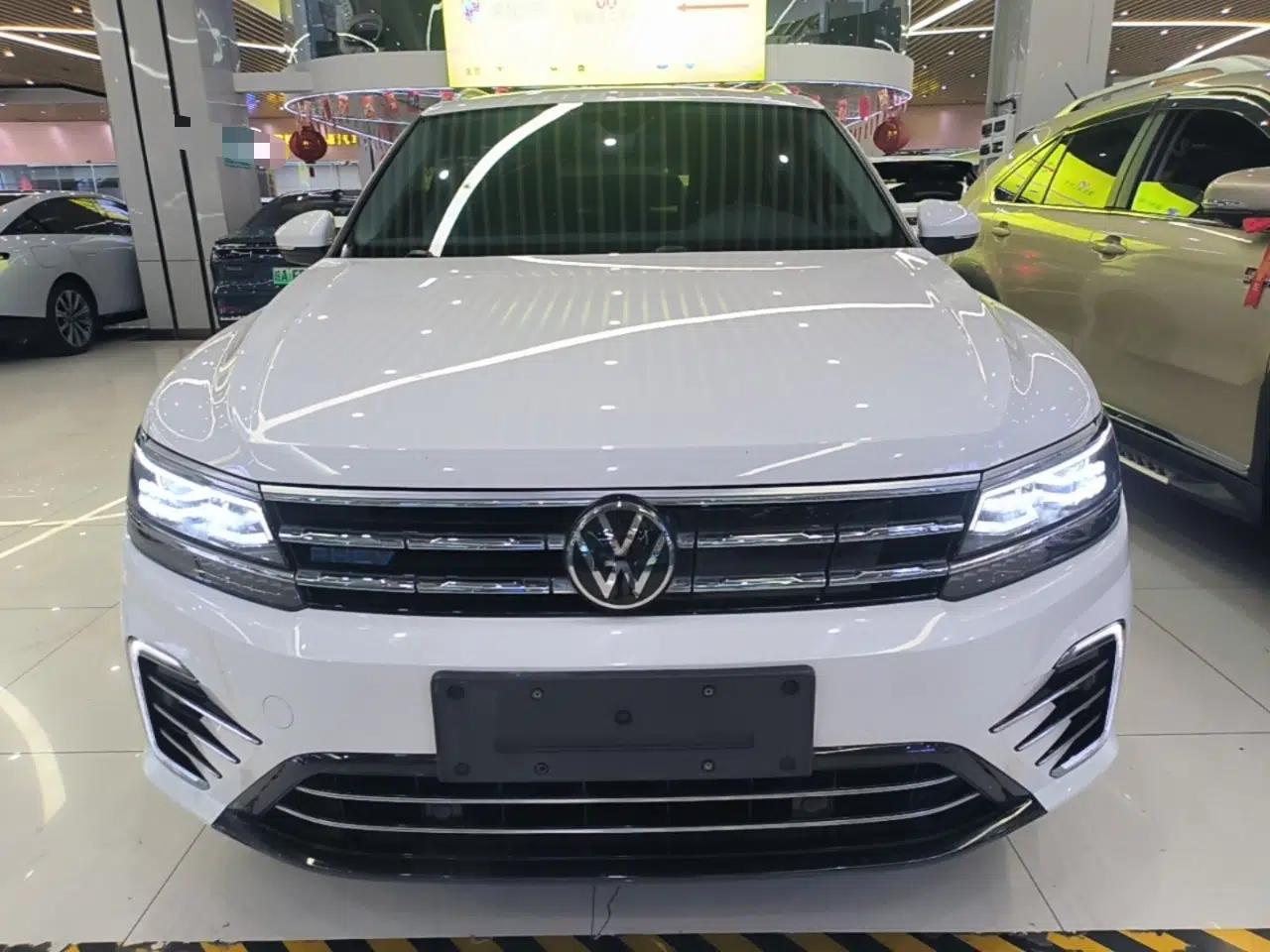 Volkswagen Tiguan L New Energy 2021 430 PHEV Plug-in Hybrid Flagship Edition — миниатюра 2