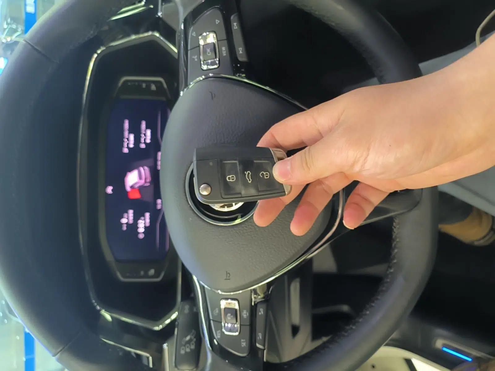 Volkswagen Tiguan L New Energy 2021 430 PHEV Plug-in Hybrid Flagship Edition — миниатюра 12
