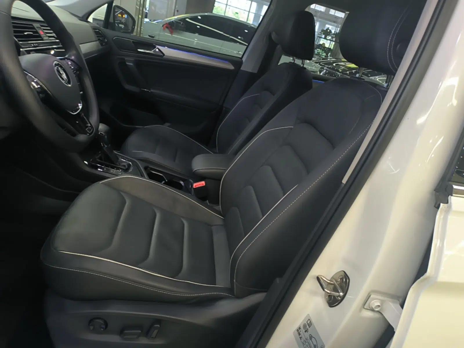 Volkswagen Tiguan L New Energy 2021 430 PHEV Plug-in Hybrid Flagship Edition — миниатюра 18