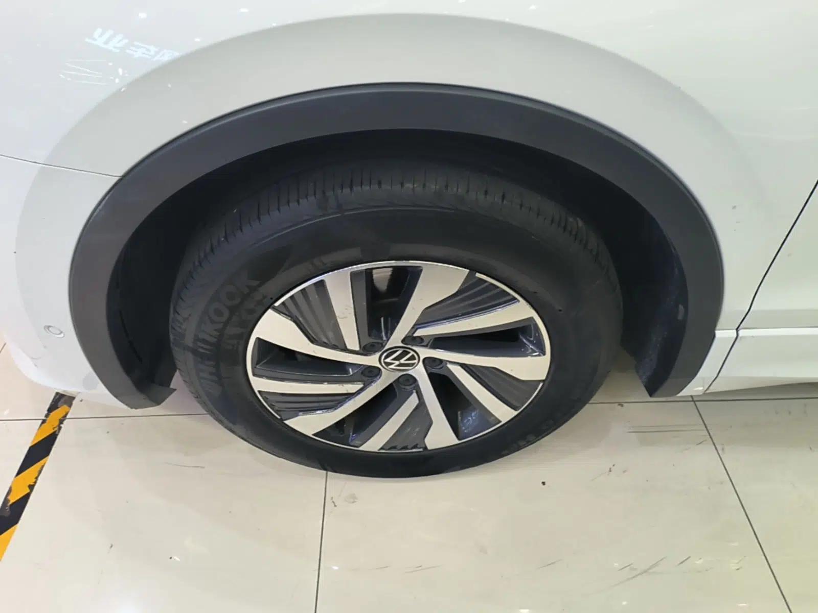 Volkswagen Tiguan L New Energy 2021 430 PHEV Plug-in Hybrid Flagship Edition — миниатюра 8