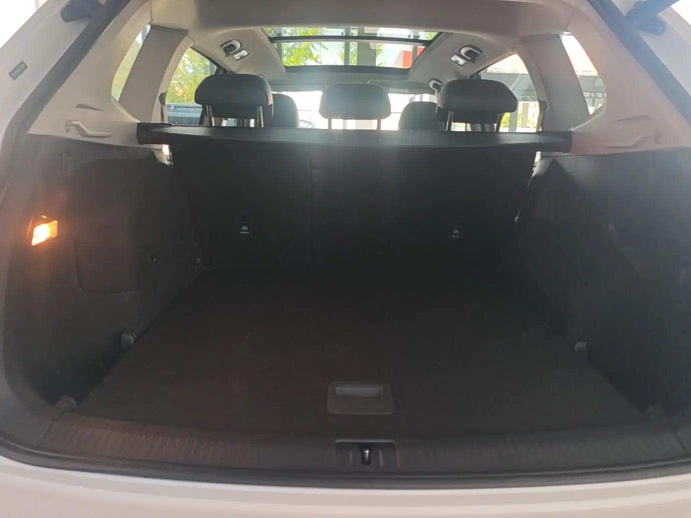 Volkswagen Tiguan L New Energy 2020 430 PHEV Plug-in Hybrid Flagship Edition — миниатюра 22