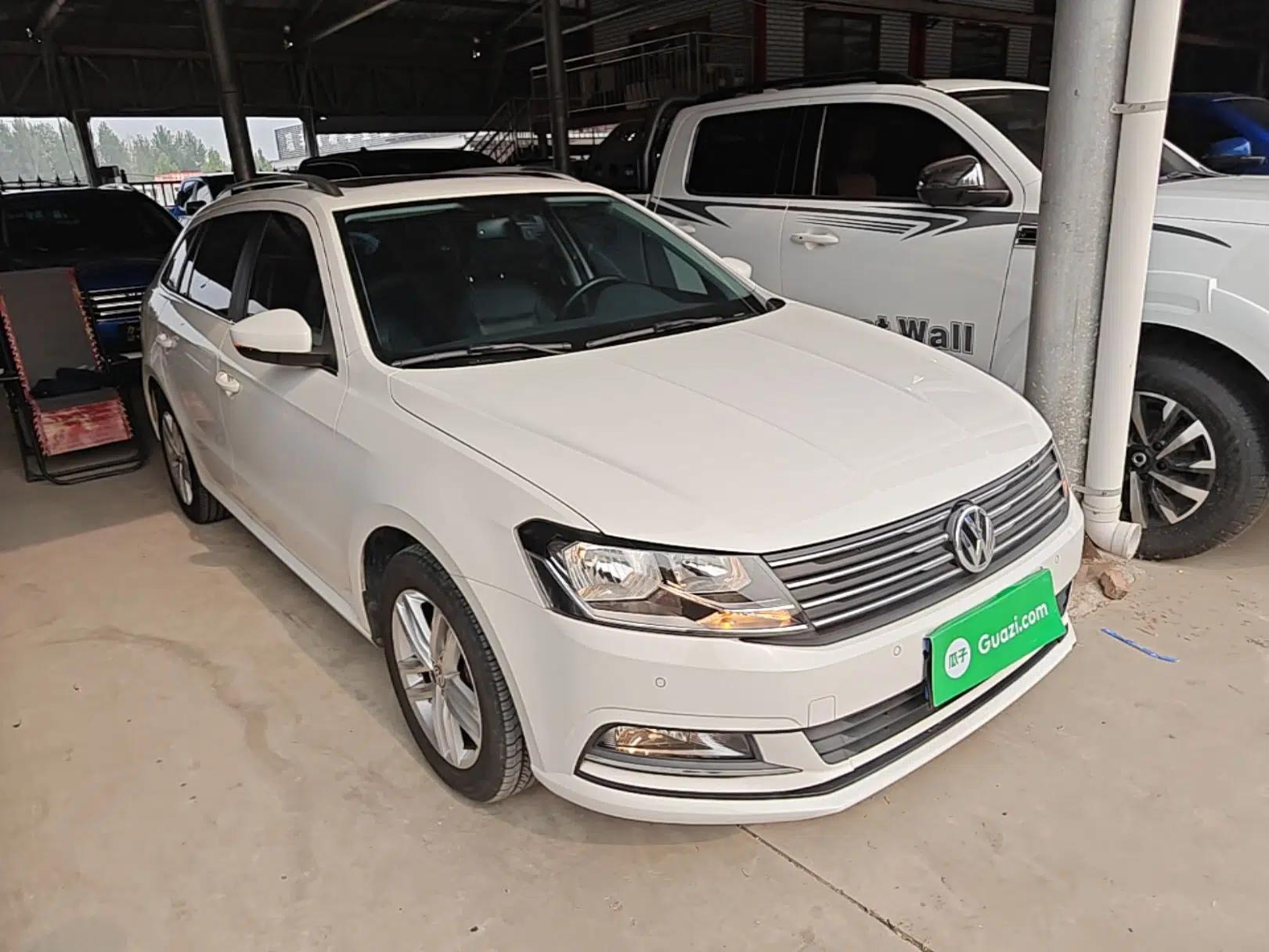 Volkswagen Gran Lavida 2015 230TSI DSG Comfort Edition — миниатюра 3