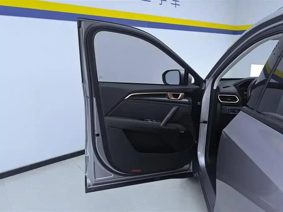 Baojun RS-5 2019 1.5T CVT Intelligent Driving Control Luxury Edition (National V Emission Standard) — миниатюра 7