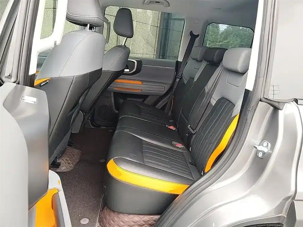Beijing BJ40 Range Extender 2025 Standard Edition — миниатюра 17