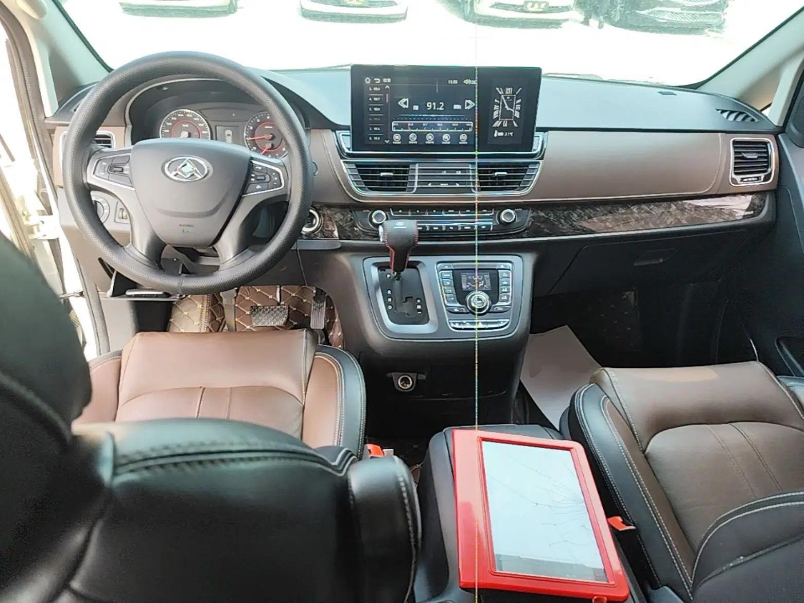 SAIC MAXUS G10 2016 2.0T Automatic Luxury Executive Edition — миниатюра 13
