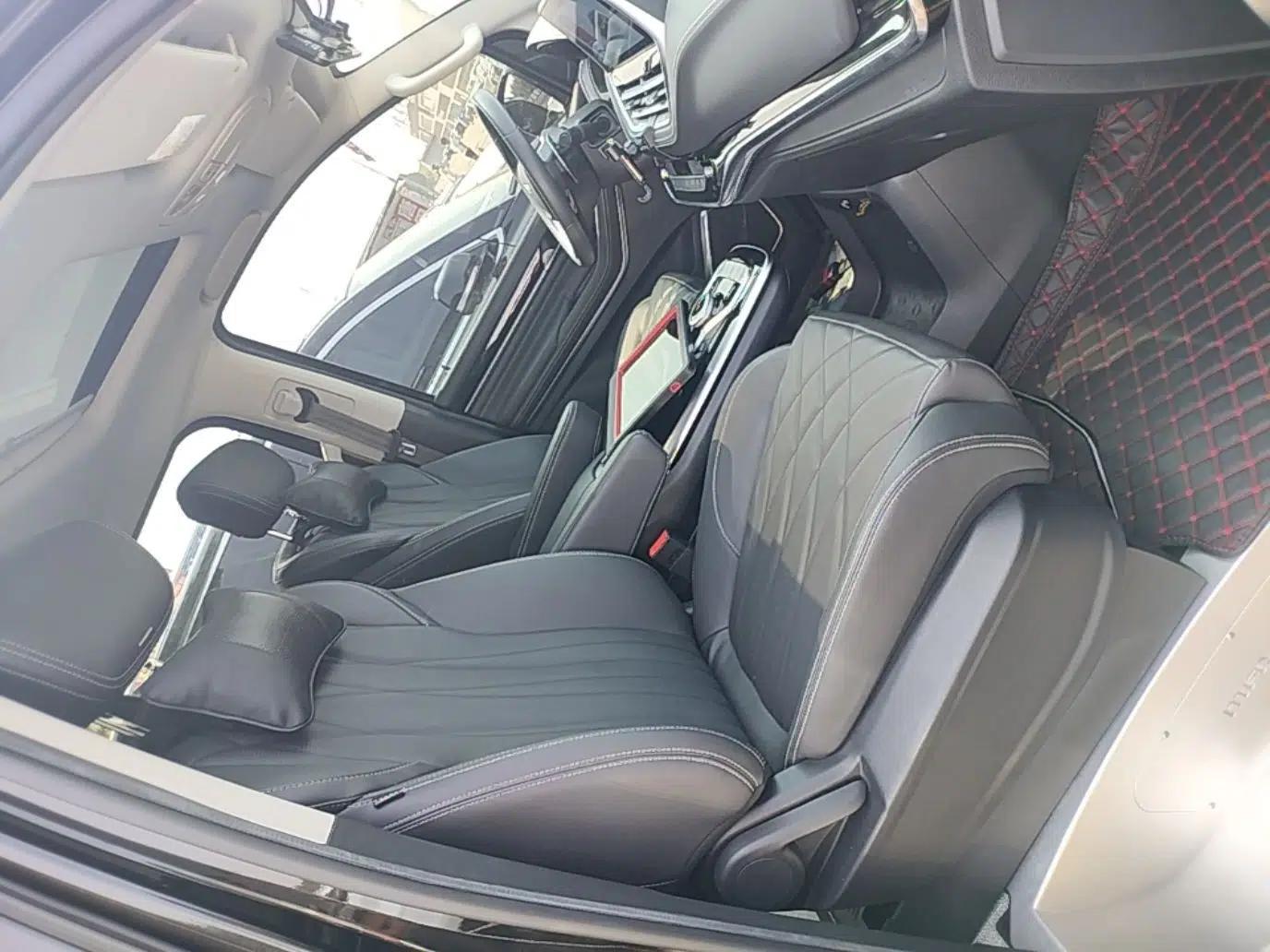 SAIC MAXUS G20 2023 Facelifted PLUS 2.0T Gasoline Automatic Luxury Edition — миниатюра 24