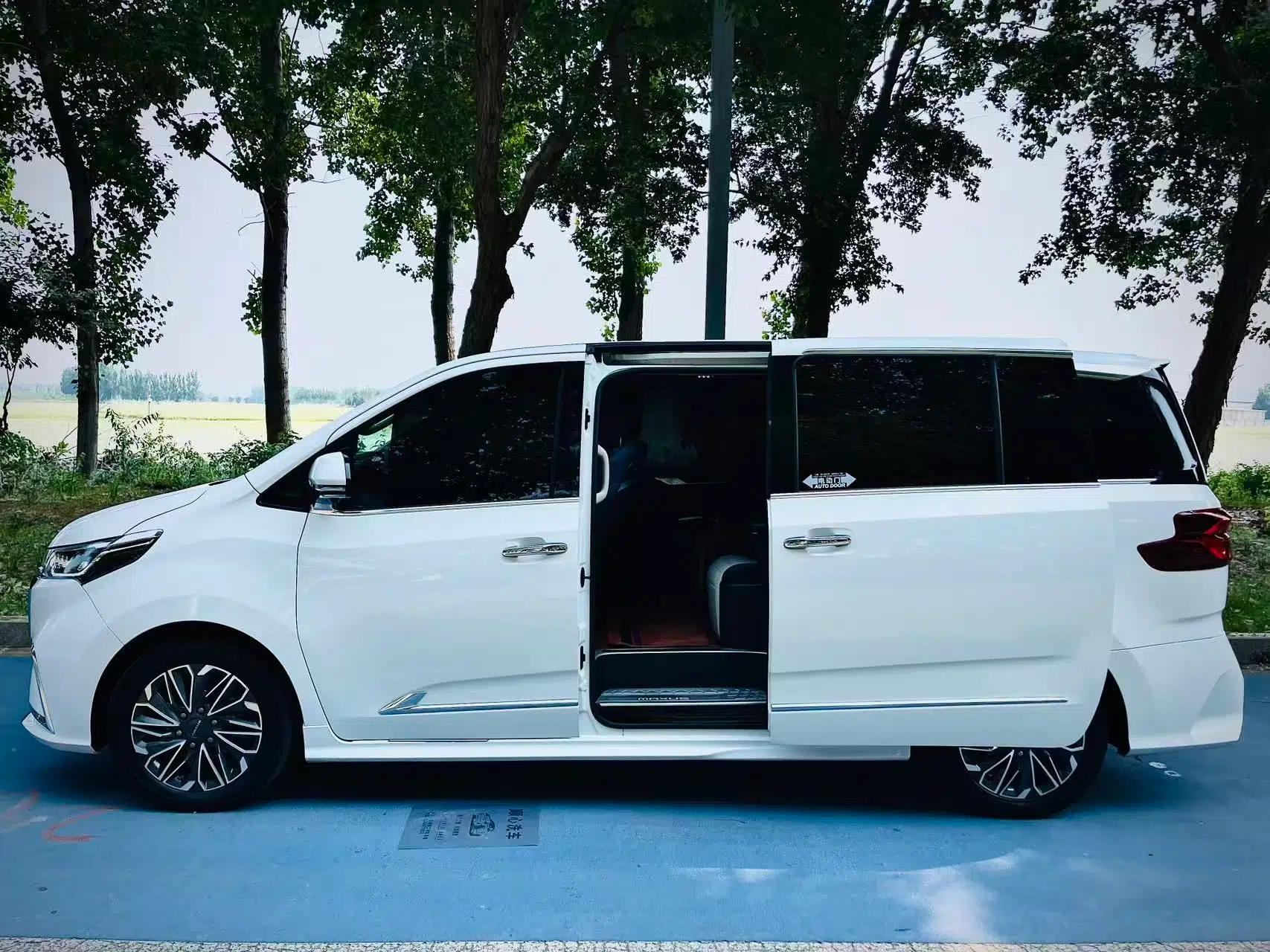 SAIC MAXUS G20 2020 2.0T Gasoline Automatic ZhiZun Edition — миниатюра 3