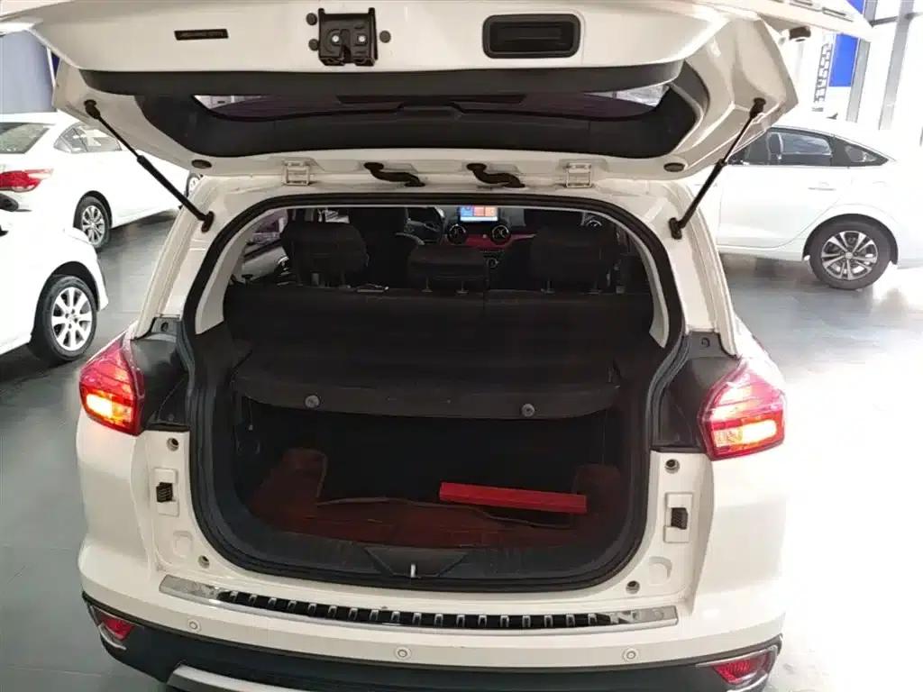 2016 Senova X35 1.5L Manual Elite Edition — миниатюра 19
