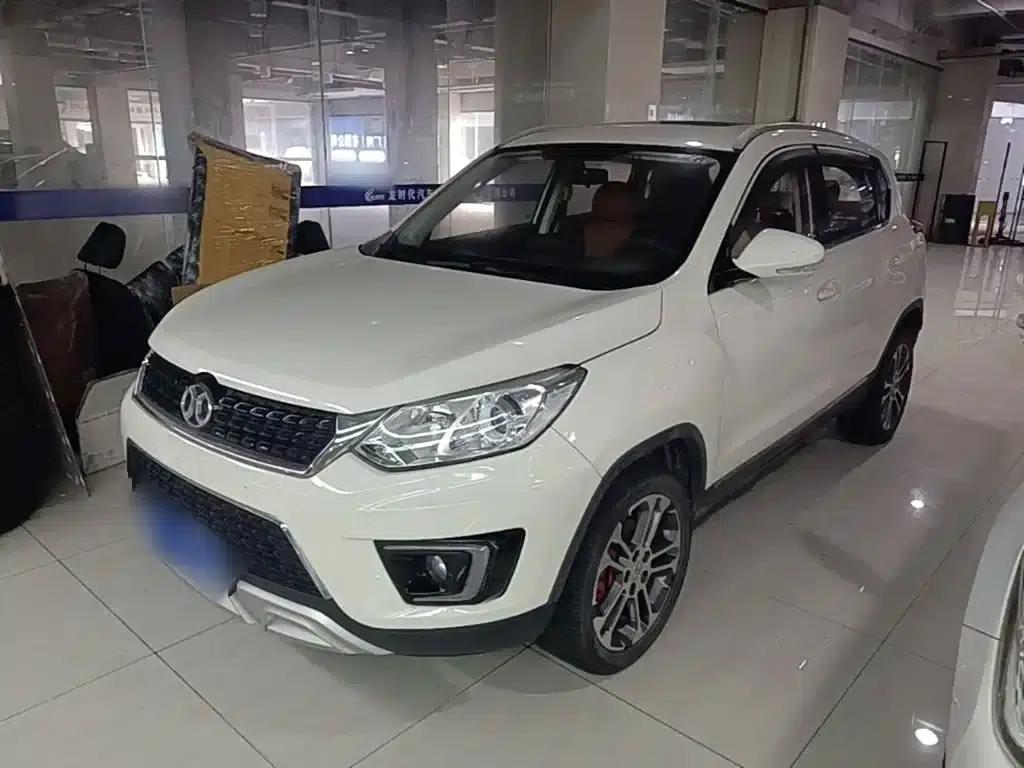 2016 Senova X35 1.5L Automatic Deluxe Edition — миниатюра 1