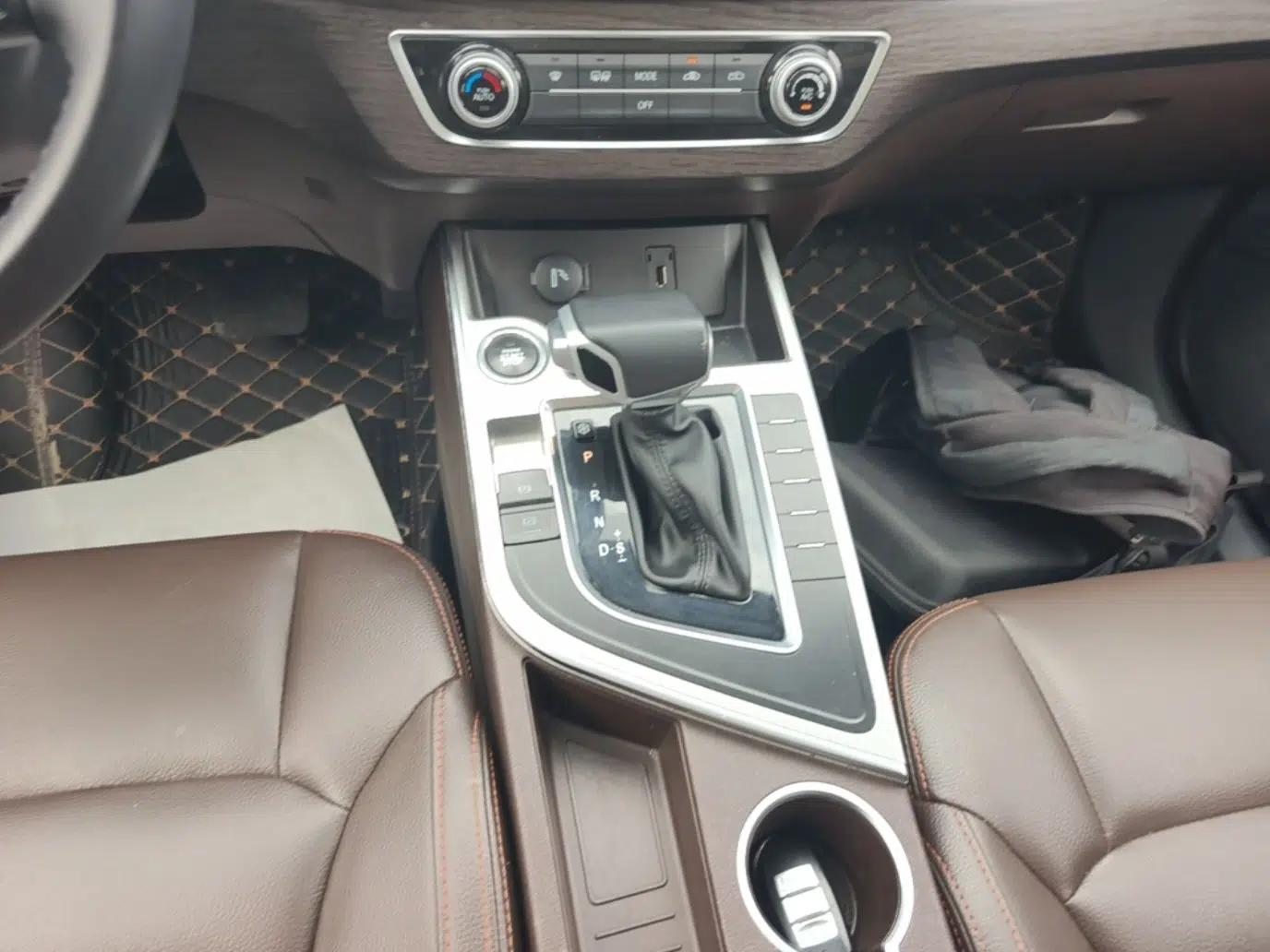 FORTHING Joyear X5 2017 Jingxiang Series 1.5T CVT Luxury Model — миниатюра 17