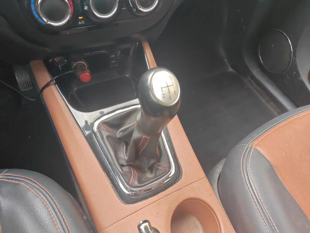 FORTHING Joyear X5 2015 1.6L Manual Luxury Model — миниатюра 15