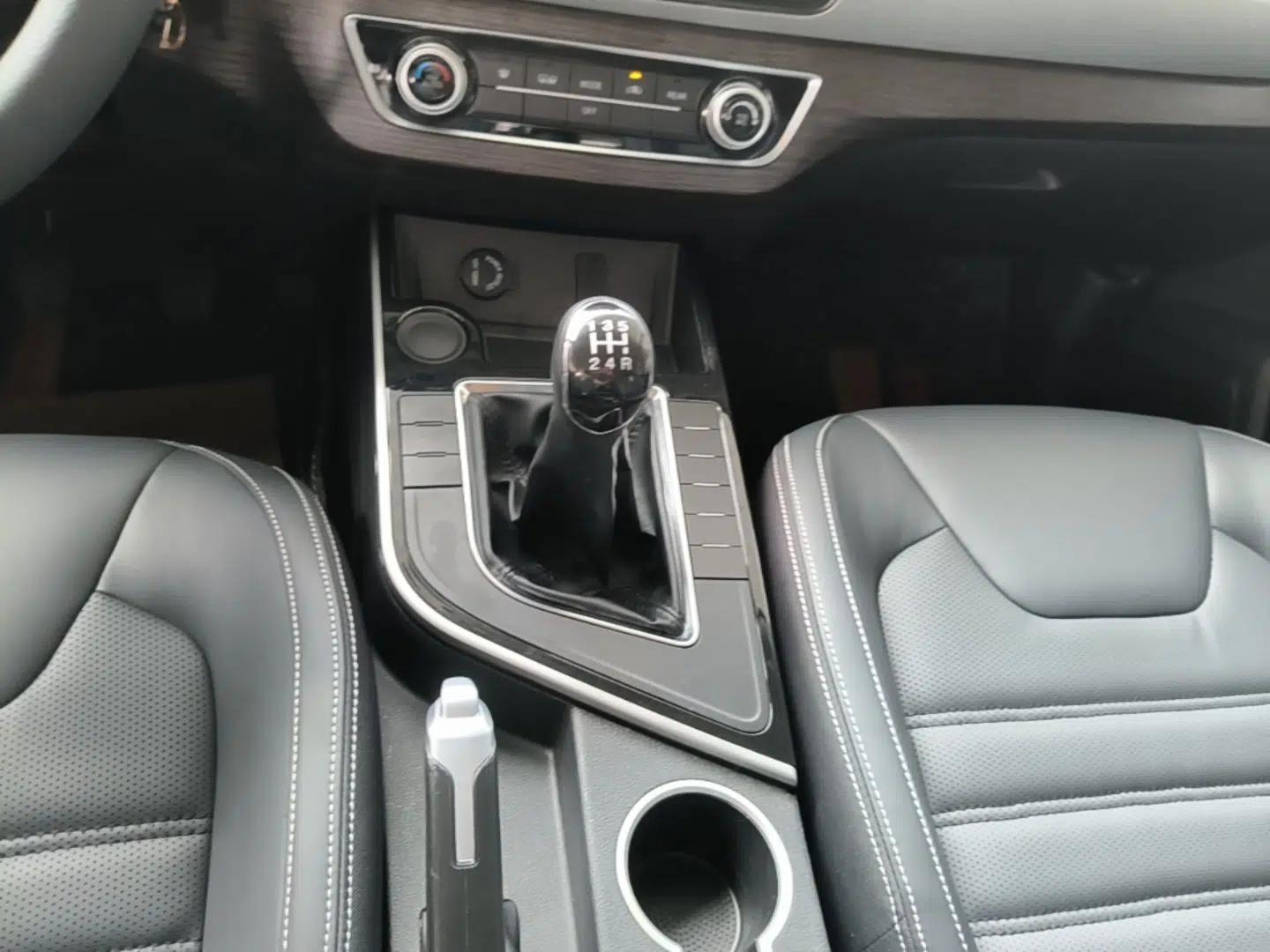 FORTHING SX6 2022 1.6L Manual Luxury Version – Youth Edition — миниатюра 17