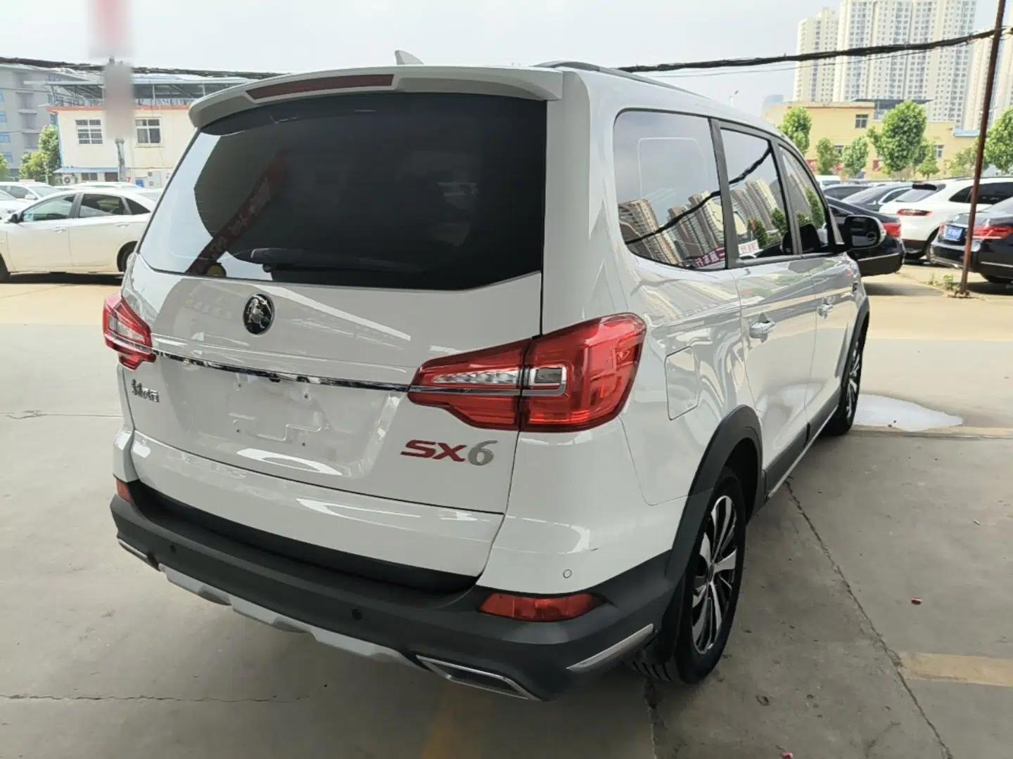 FORTHING SX6 2022 1.6L Manual Luxury Version – Youth Edition — миниатюра 6