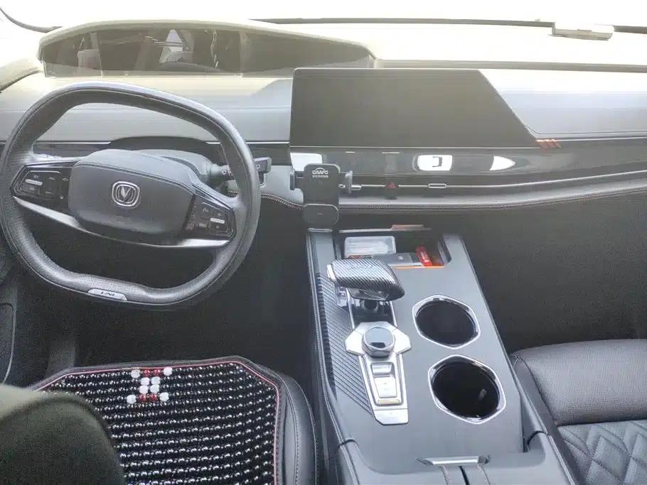 Changan UNI-K Smart Electric iDD 2022 Blue Whale iDD 130km 1.5T Excellent Edition — миниатюра 12