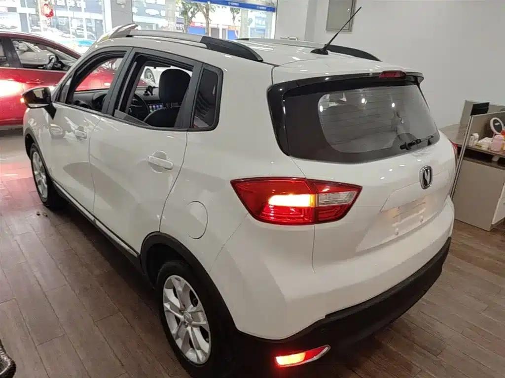 Changan CS15 2016 1.5L Automatic Deluxe Edition — миниатюра 5