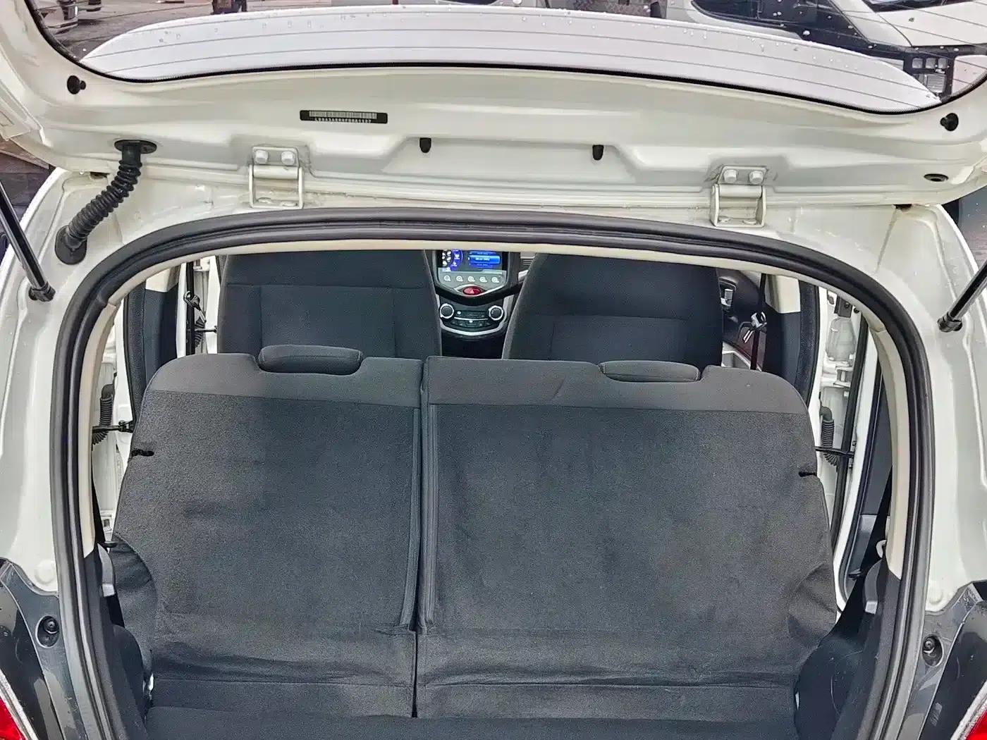 Benben 2015 1.4L IMT Sunroof Edition (National IV Emission Standard) — миниатюра 13