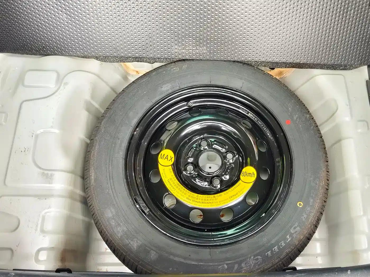 Benben 2015 1.4L IMT Sunroof Edition (National IV Emission Standard) — миниатюра 14