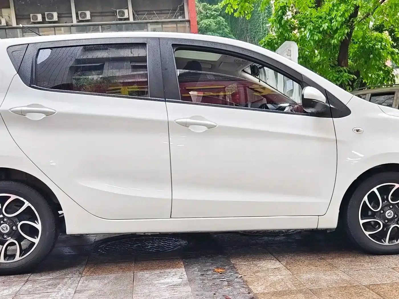 Benben 2015 1.4L IMT Sunroof Edition (National IV Emission Standard) — миниатюра 4