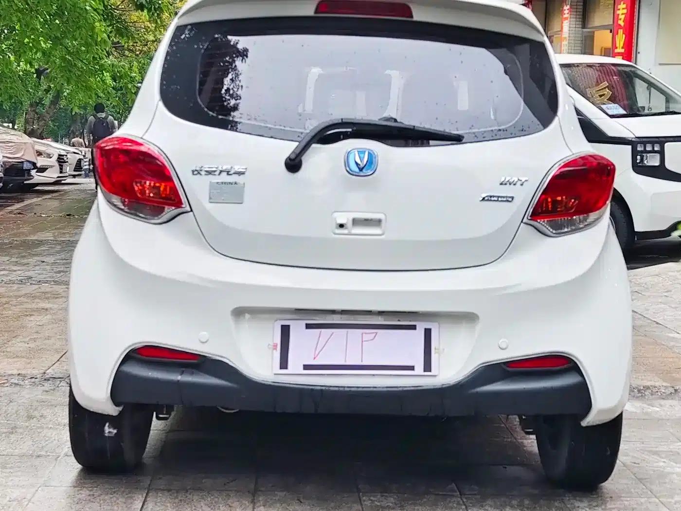 Benben 2015 1.4L IMT Sunroof Edition (National IV Emission Standard) — миниатюра 5