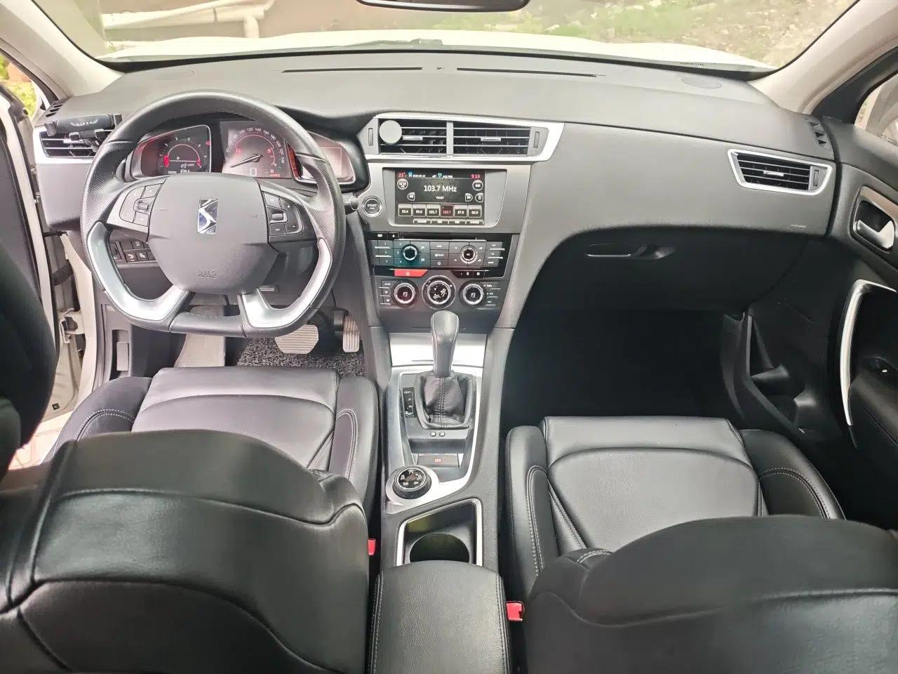 DS 6 2016 1.6T Prestige Edition THP160 — миниатюра 14