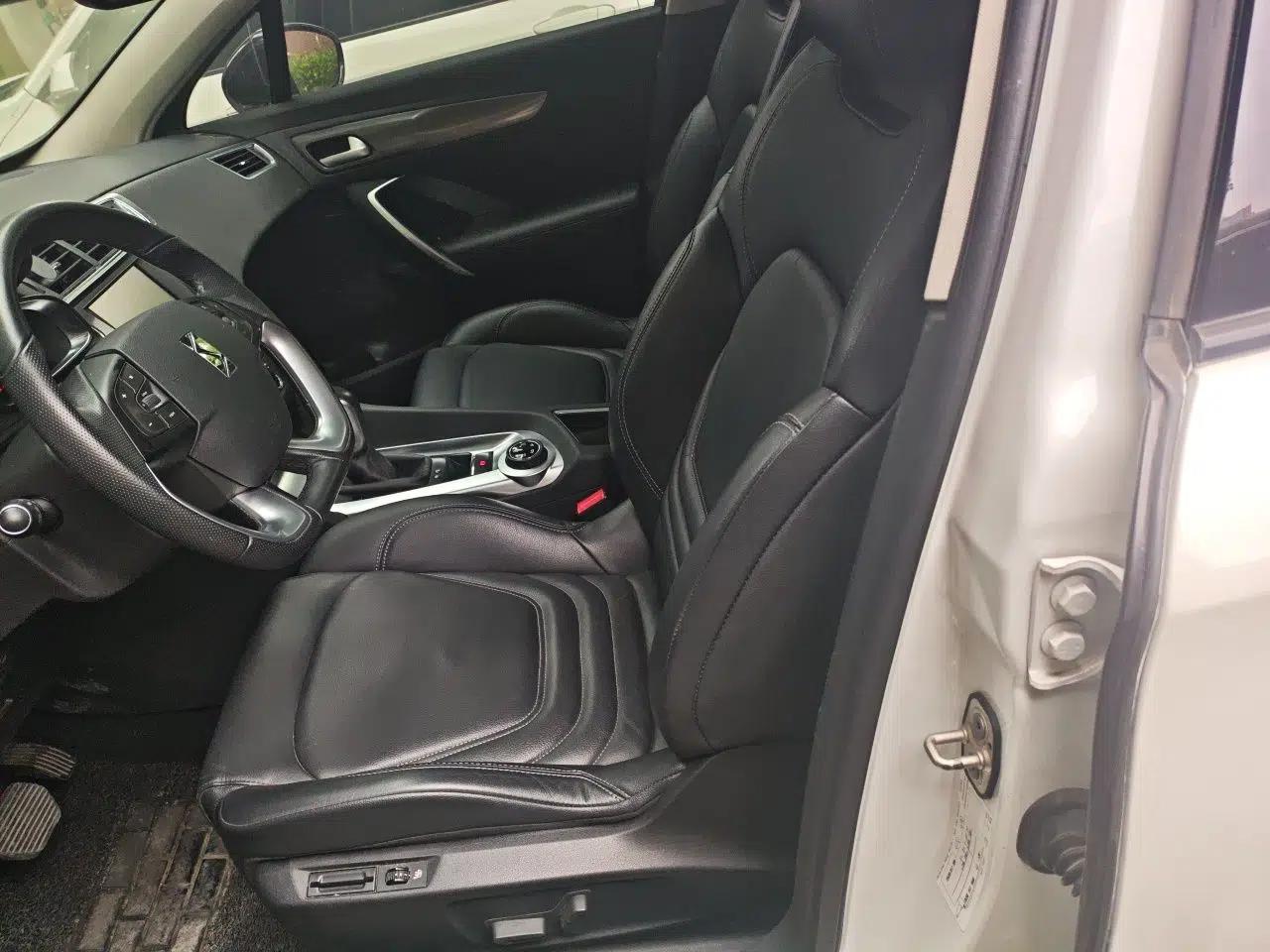 DS 6 2016 1.6T Prestige Edition THP160 — миниатюра 16