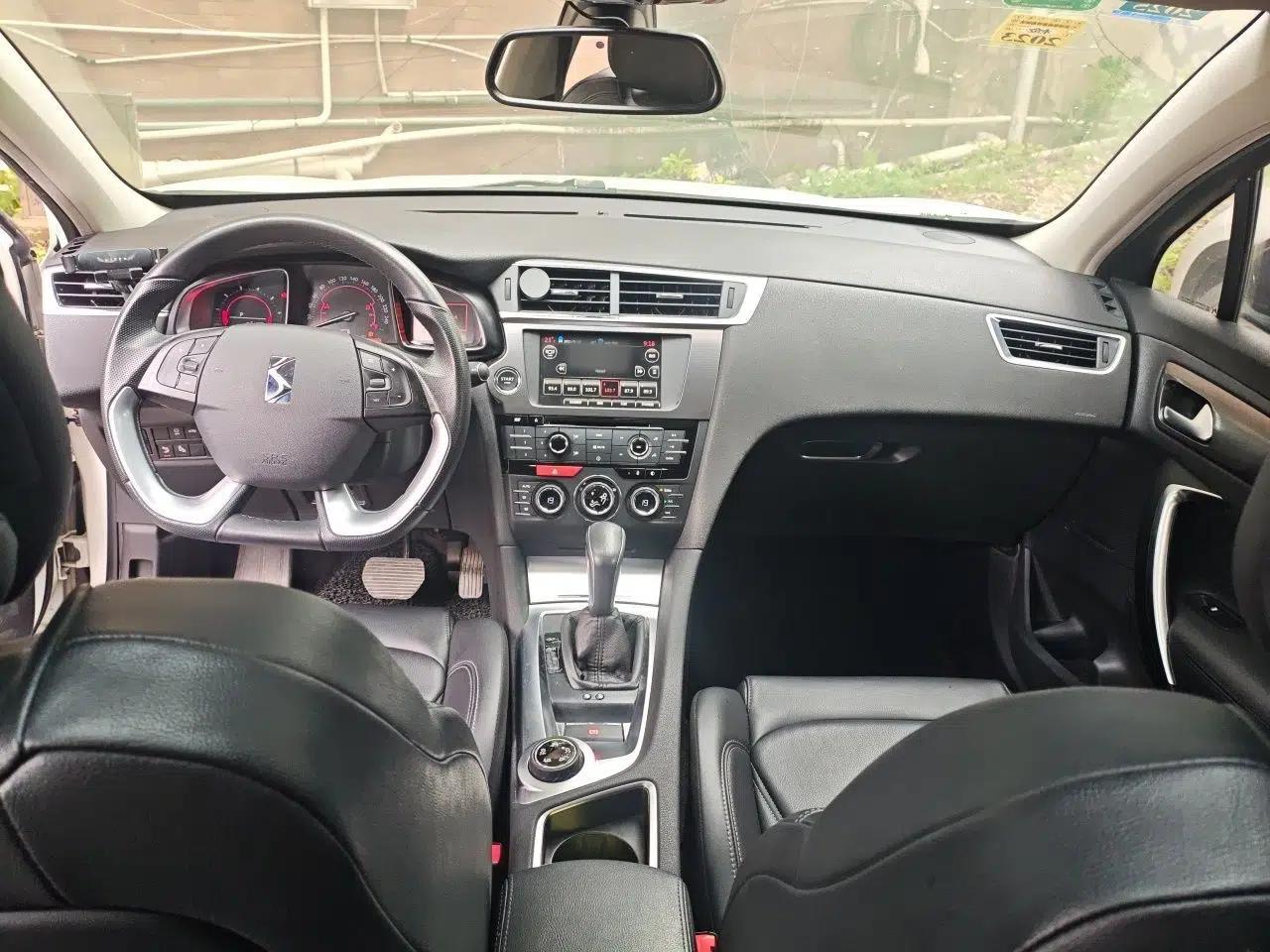DS 6 2016 1.6T Prestige Edition THP160 — миниатюра 10