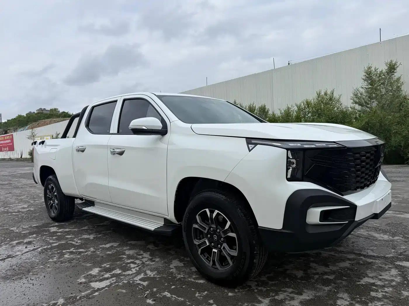 Changan Hunter 2024 Warrior Edition Luxury Dual Motor Four-Wheel Drive Extra Long Box — миниатюра 3