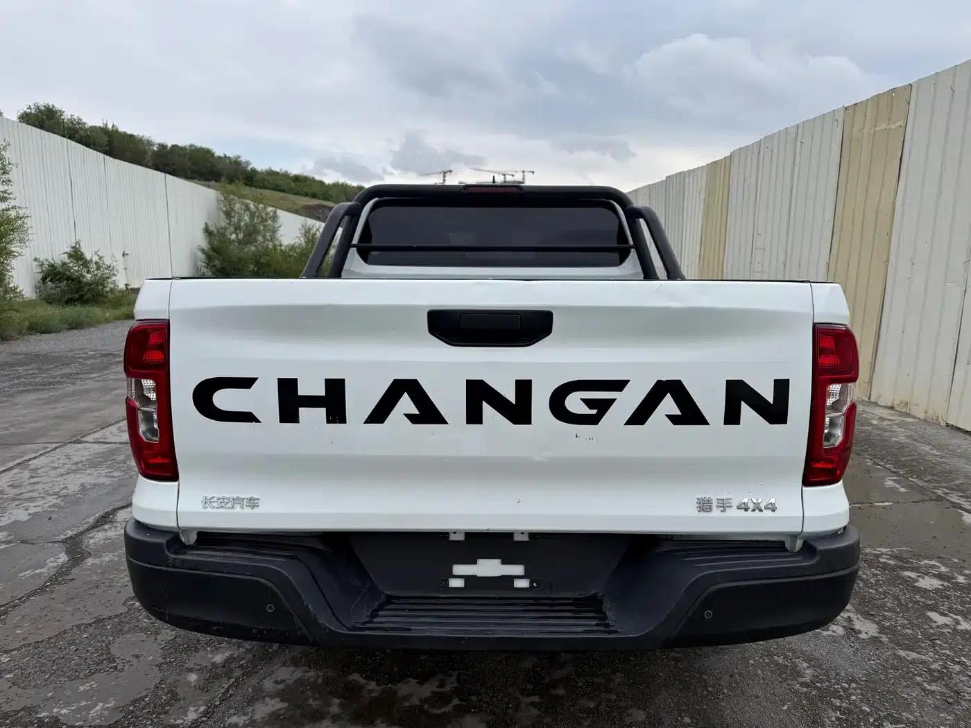 Changan Hunter 2024 Warrior Edition Luxury Dual Motor Four-Wheel Drive Extra Long Box — миниатюра 8
