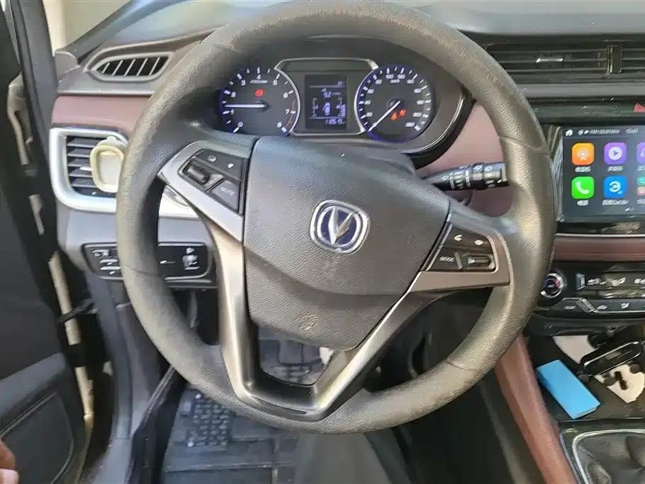 Lingxuan 2017 1.6L Manual Happiness Edition — миниатюра 14