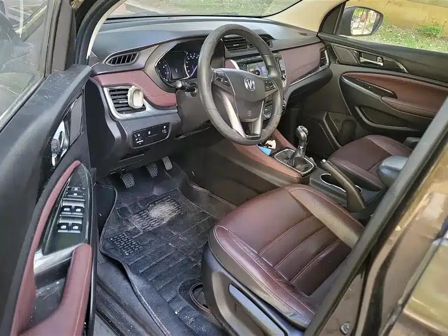 Lingxuan 2017 1.6L Manual Happiness Edition — миниатюра 8