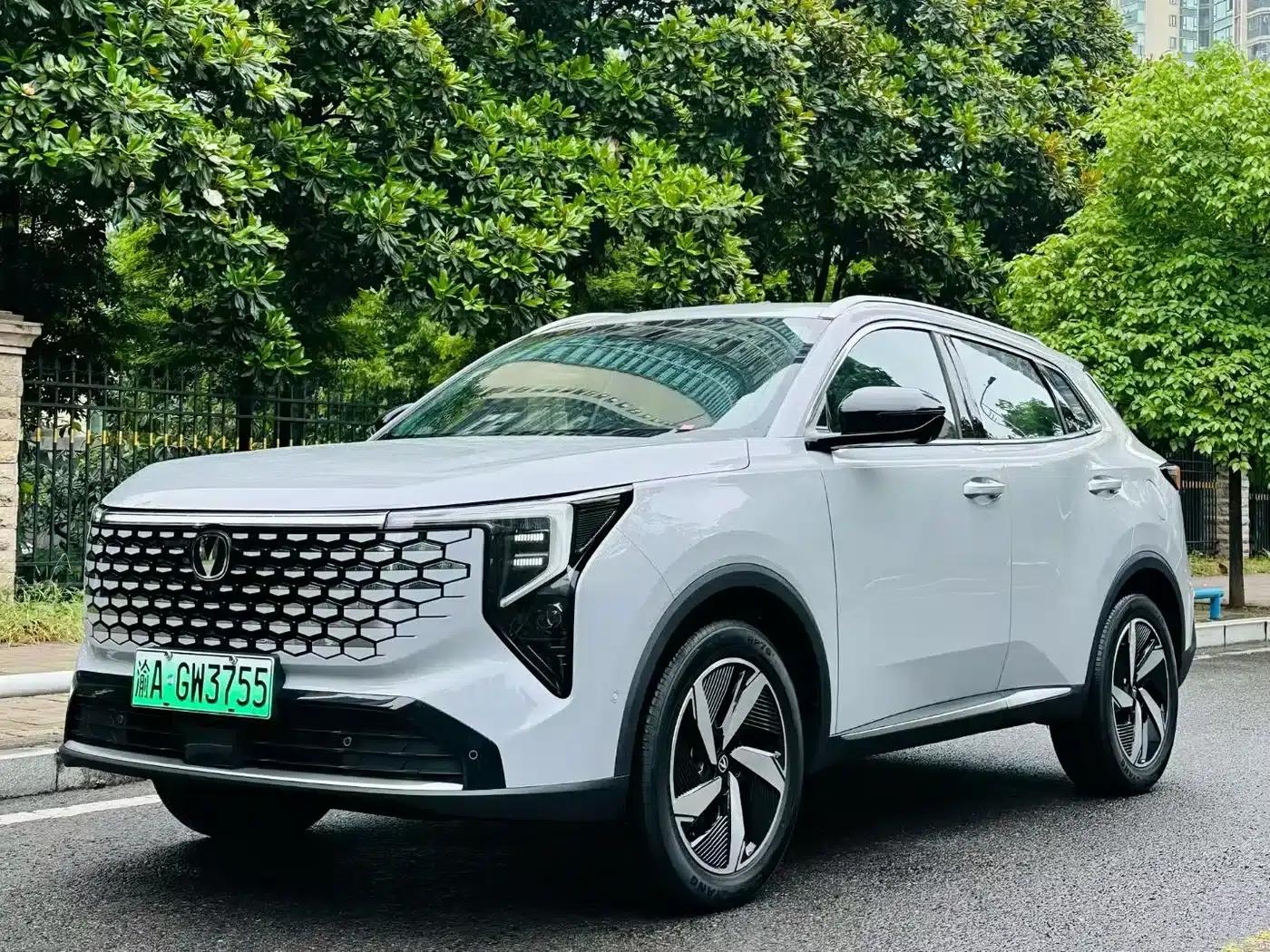Changan CS55PLUS PHEV 2026 Smart New Blue Whale 125km Smart Edition — миниатюра 1