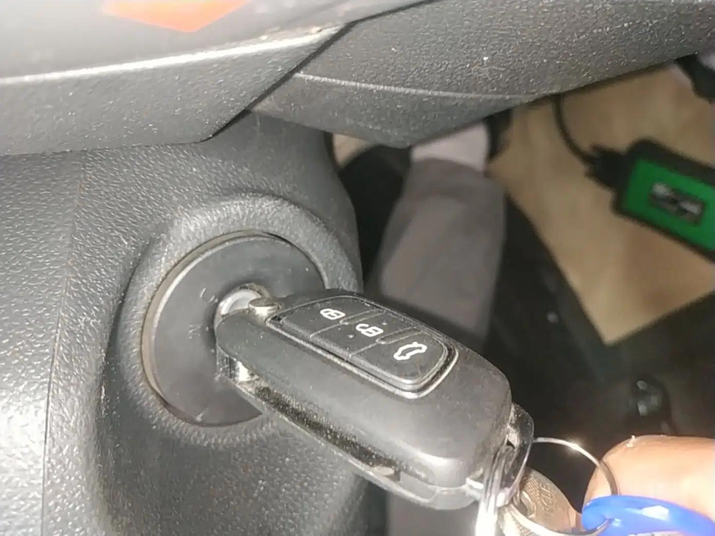 Dongfeng Aeolus AX3 2016 1.5L Automatic Zunku Model — миниатюра 12