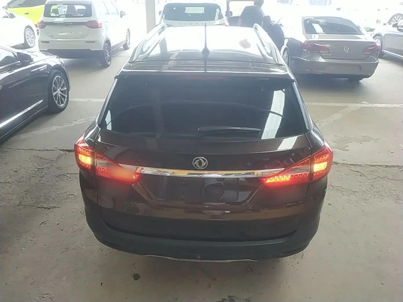 Dongfeng Aeolus AX3 2016 1.5L Automatic Zunku Model — миниатюра 5