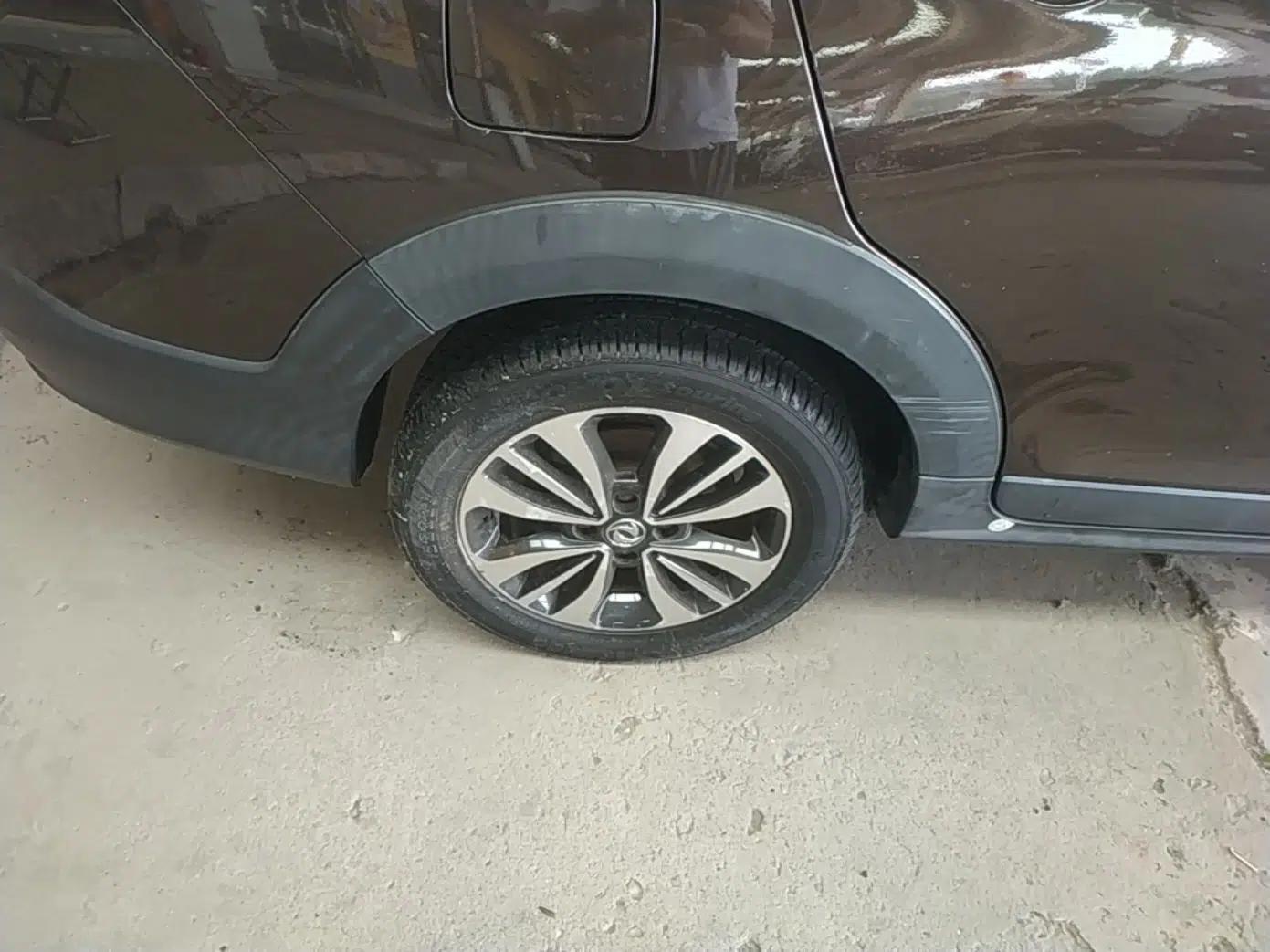 Dongfeng Aeolus AX3 2016 1.5L Automatic Zunku Model — миниатюра 10