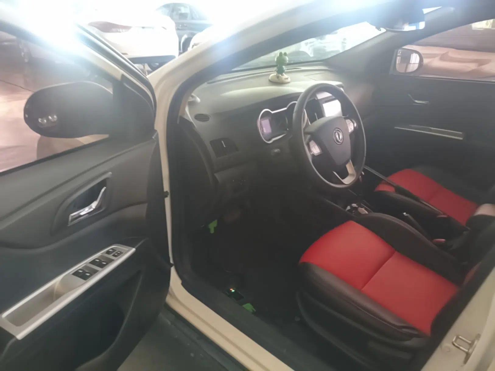 Dongfeng Aeolus AX3 2016 1.5L Automatic Shangkue Model — миниатюра 19