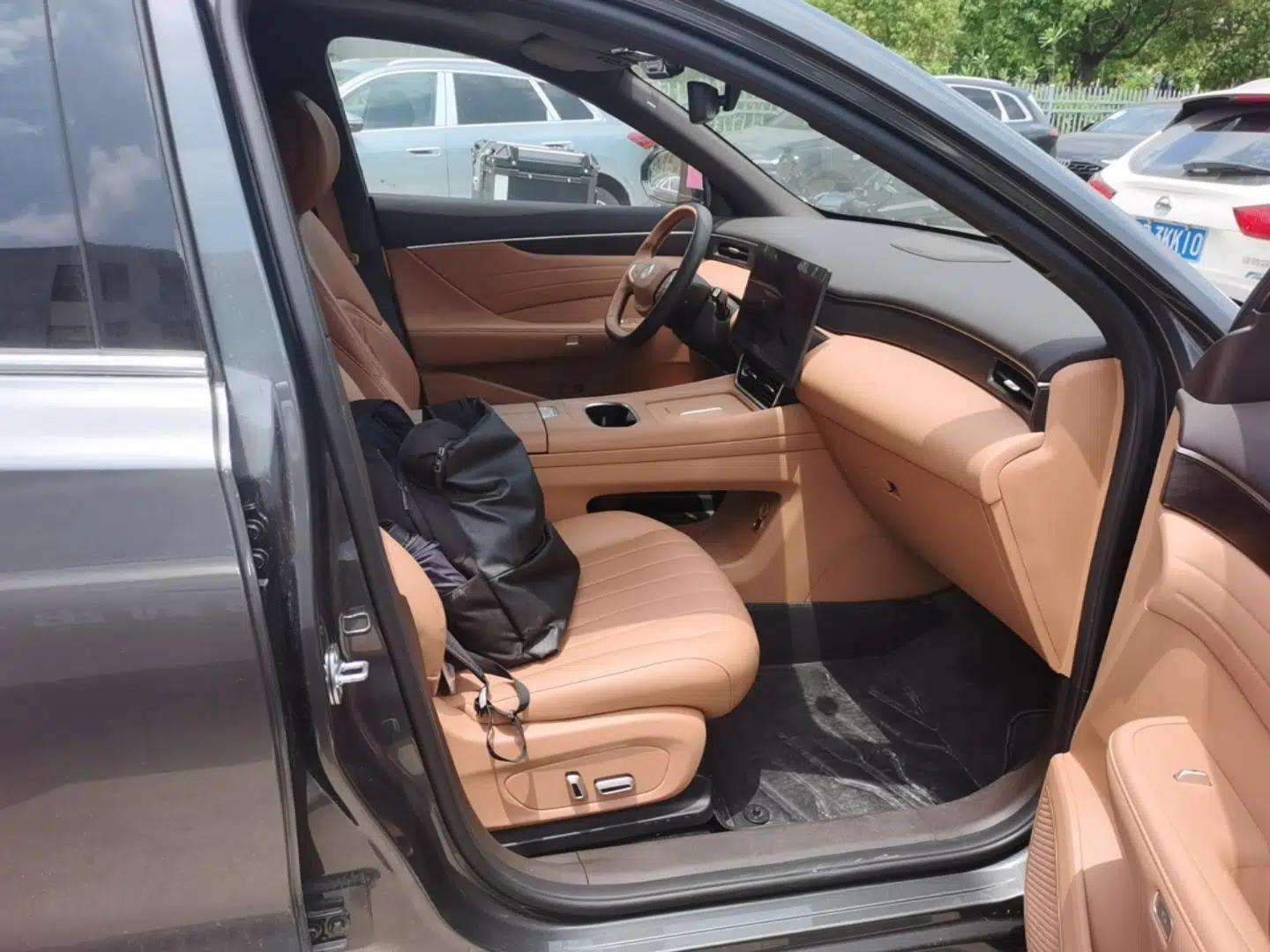 Dongfeng Aeolus L8 2025 Model 185KM Dream Edition — миниатюра 23