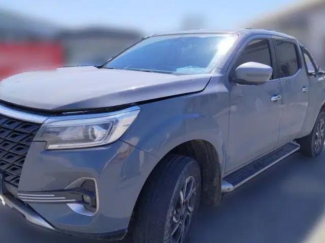 Dongfeng Ruichi 7 2022 2.3T Automatic All-Wheel Drive Diesel Standard Version with Long Cargo Bed M9T