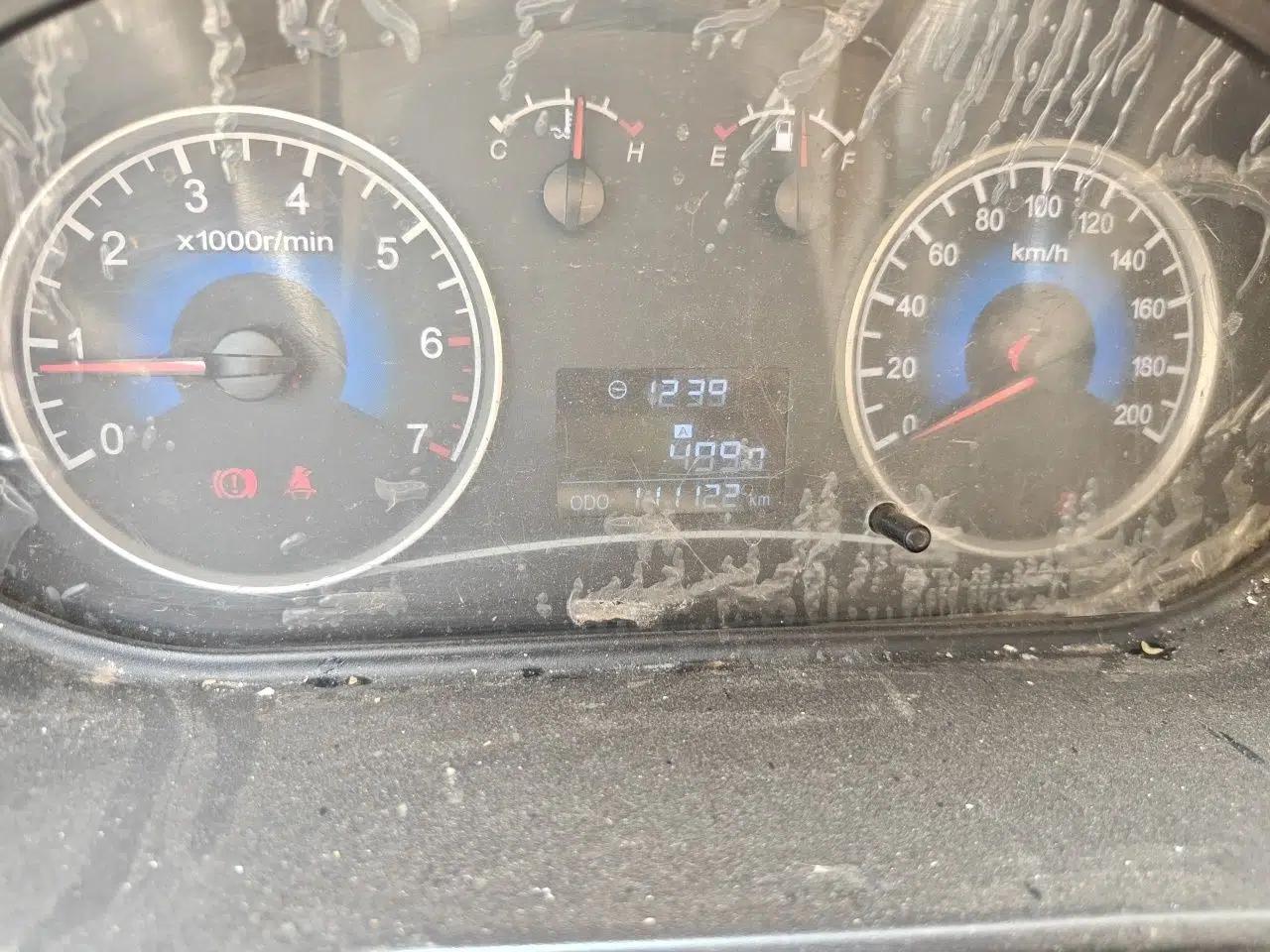 Dongfeng Fengon 330 2014 1.5L Manual Comfort Version DK15-02 — миниатюра 13